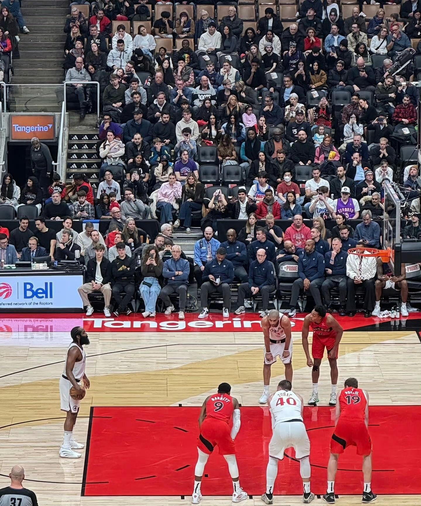 亚博体育APP-勇士引发争议！，哈登官方宣布比赛局势复杂新规赛场气氛高涨-亚博体育APP